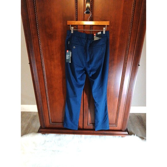 NWT's Men's 32/34 Under Armour Showdown Performance Golf Pants Lot of 2 Navy/Tan - Picture 11 of 13